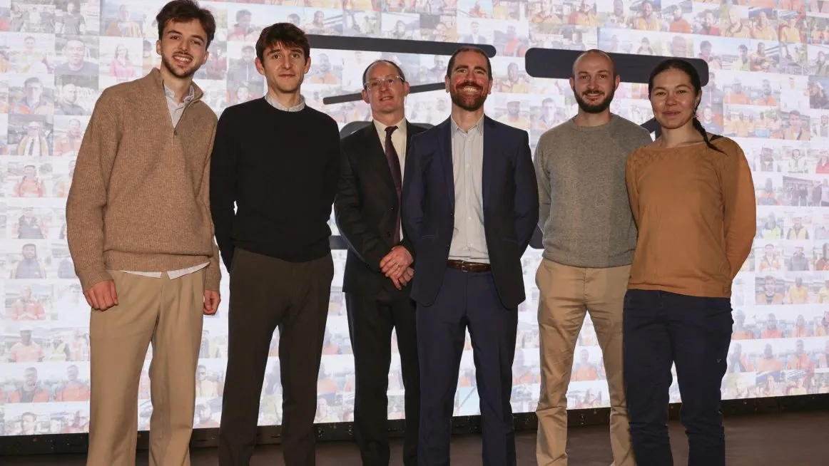 elus-vip-personnalites-prise-d-eparole-photos-de-groupe